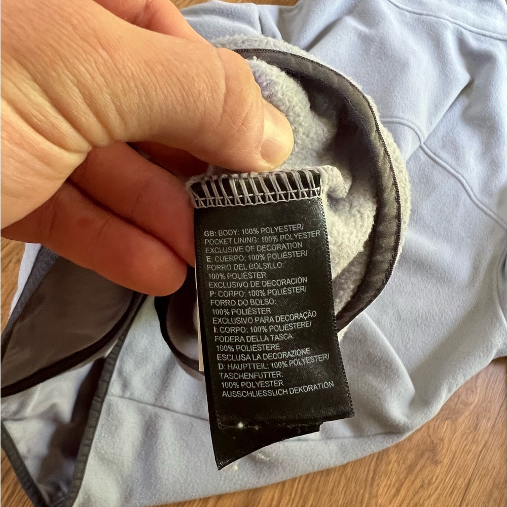 The North Face Light Gray Full-Zip Fleece Jacket - Picture 4 of 4